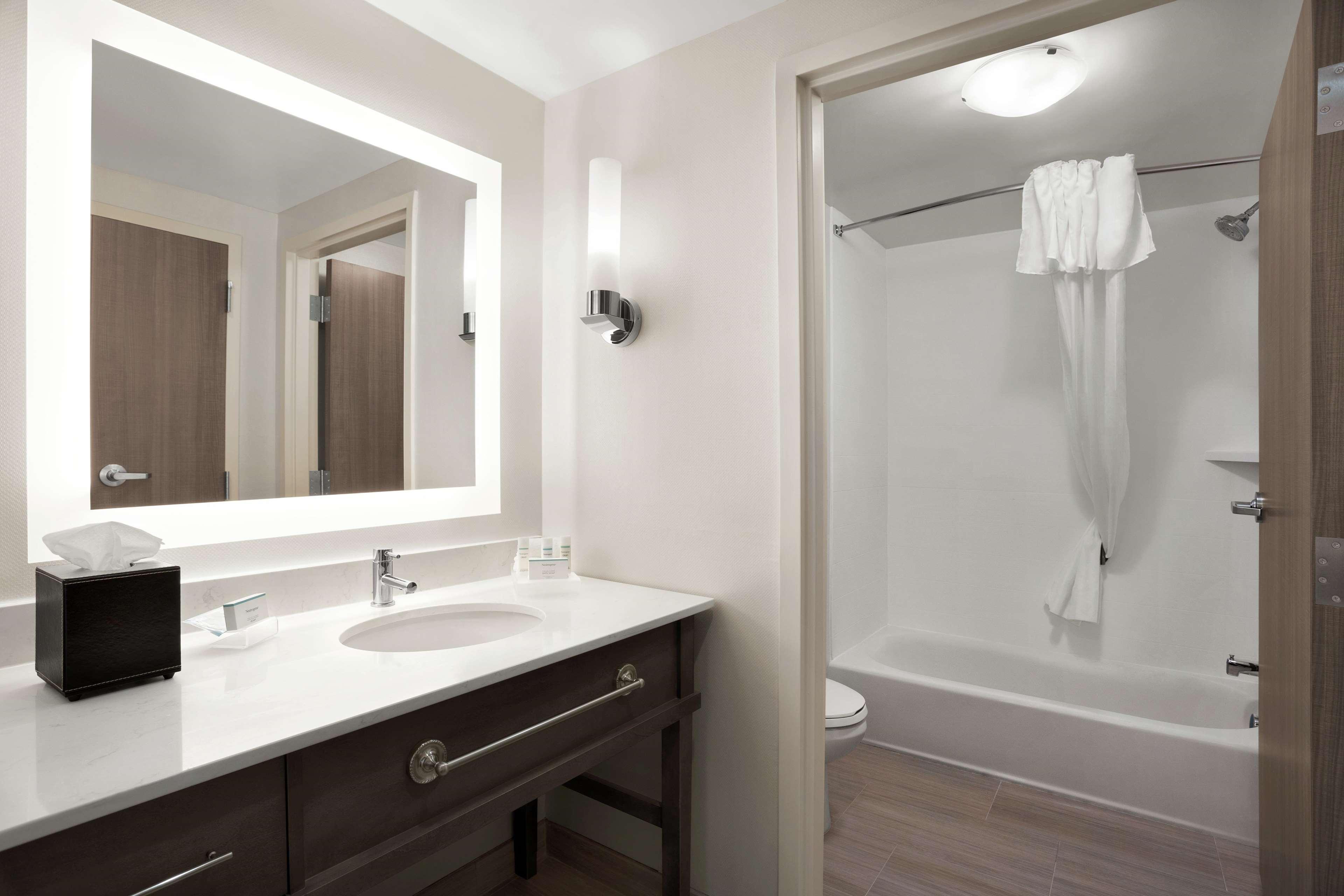 Homewood Suites By Hilton Firenze Esterno foto
